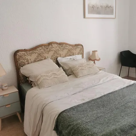 Appartamento Au Petit Faubourg Grignan Esterno foto